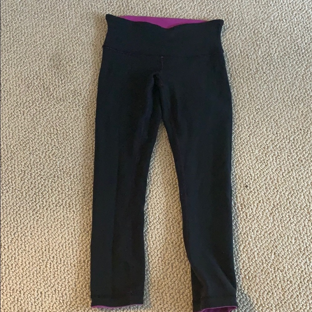 Lululemon reversible leggings. size 2 19”